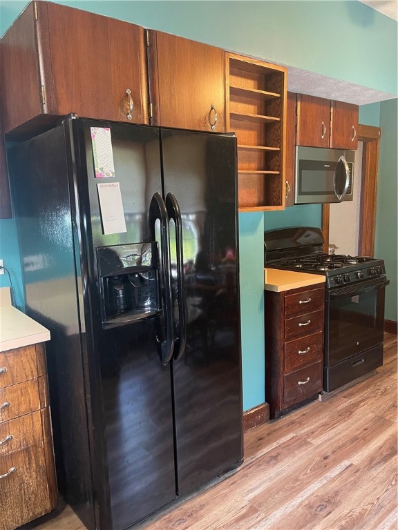 Greenville Boro - Mer, Pennsylvania 16125, United States, 3 Bedrooms Bedrooms, ,2 BathroomsBathrooms,Residential,Active,54839