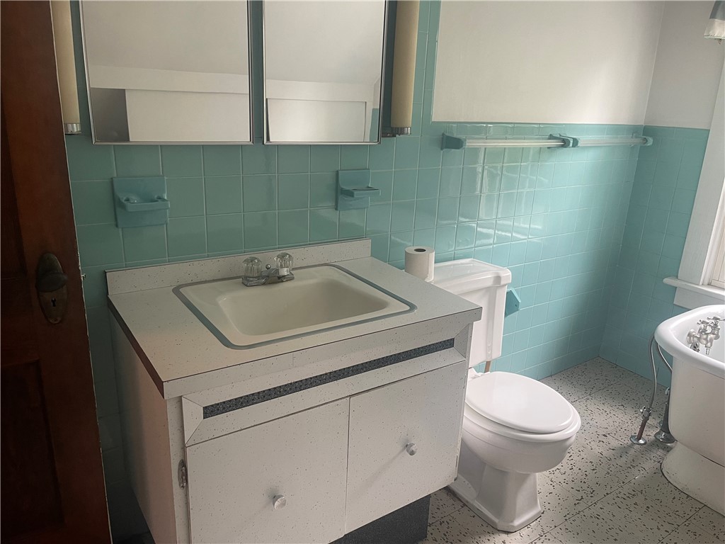 Greenville Boro - Mer, Pennsylvania 16125, United States, 3 Bedrooms Bedrooms, ,2 BathroomsBathrooms,Residential,Active,54839