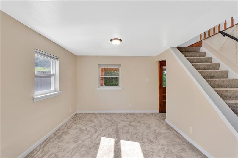 427 Cedar Street St, Jeannette, Pennsylvania image 9