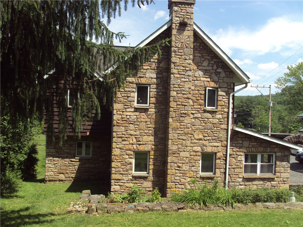 128 Ashbrook Rd
