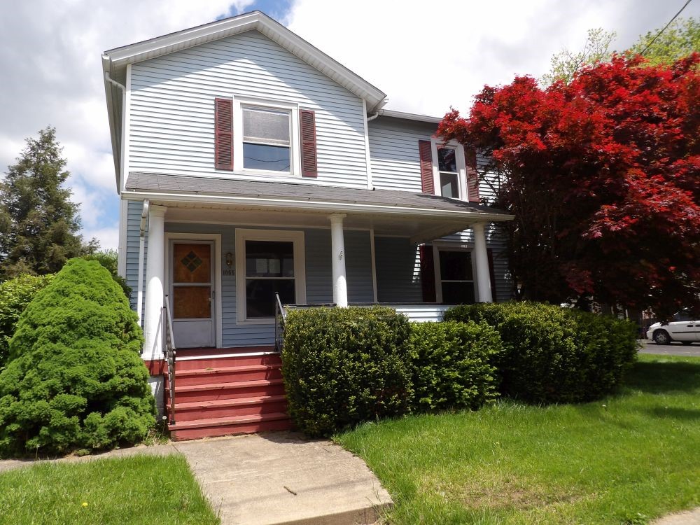 1055 Griswold St St, Sharon, Pennsylvania image 1