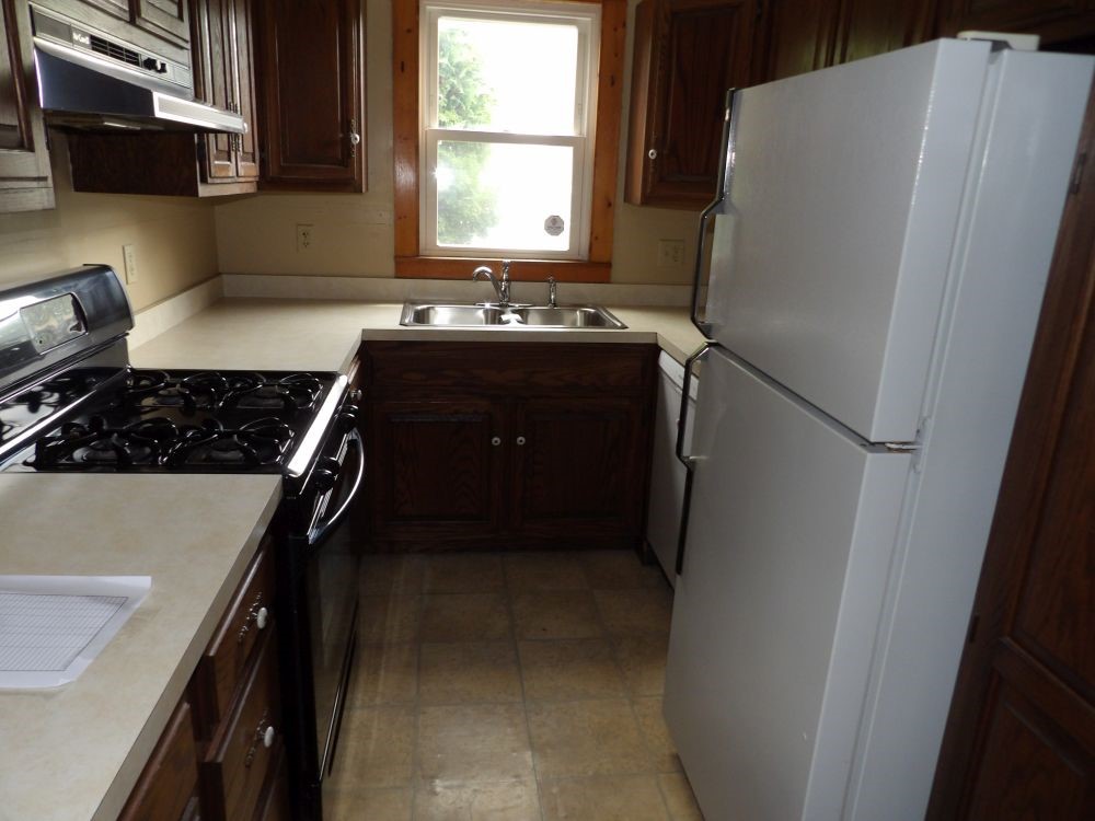 1055 Griswold St St, Sharon, Pennsylvania image 7