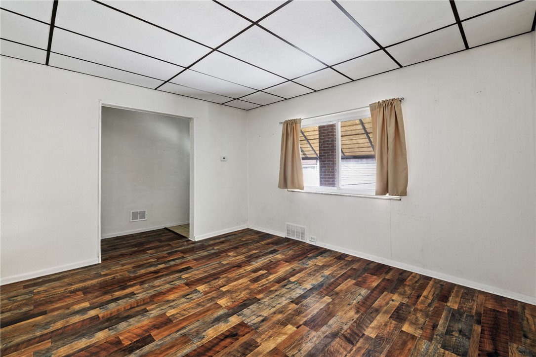 Elliott, Pennsylvania 15220, United States, 3 Bedrooms Bedrooms, ,1 BathroomBathrooms,Residential,Active,182788