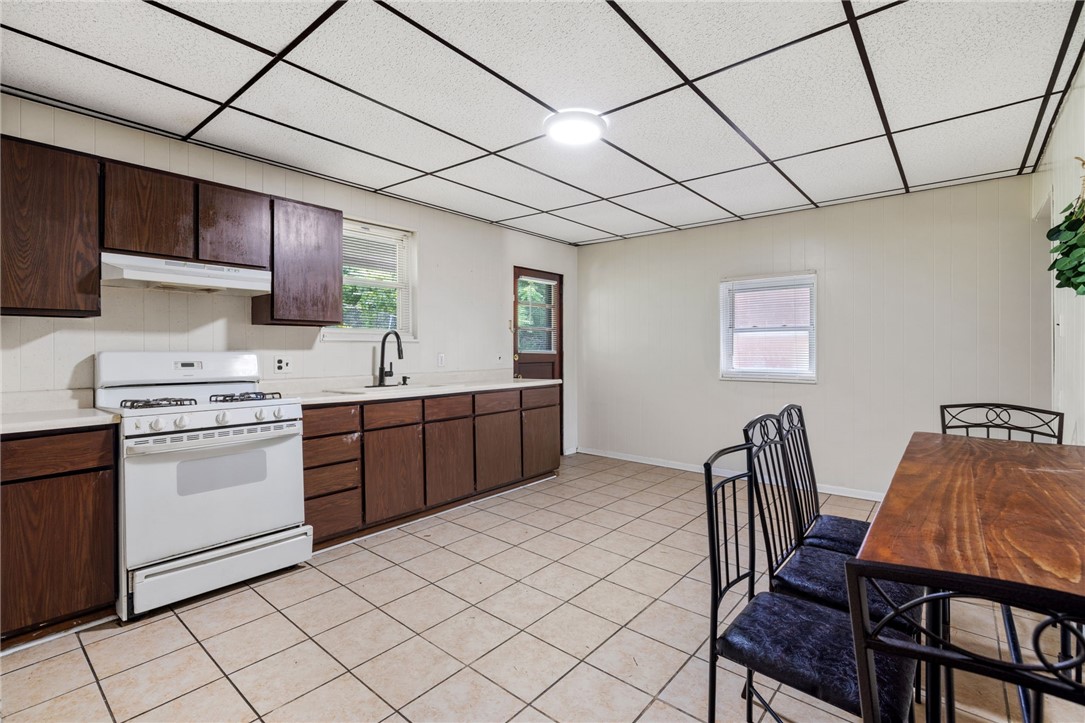 Elliott, Pennsylvania 15220, United States, 3 Bedrooms Bedrooms, ,1 BathroomBathrooms,Residential,Active,182788