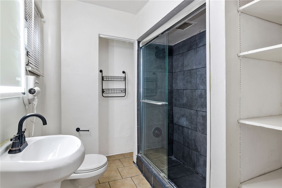 Elliott, Pennsylvania 15220, United States, 3 Bedrooms Bedrooms, ,1 BathroomBathrooms,Residential,Active,182788