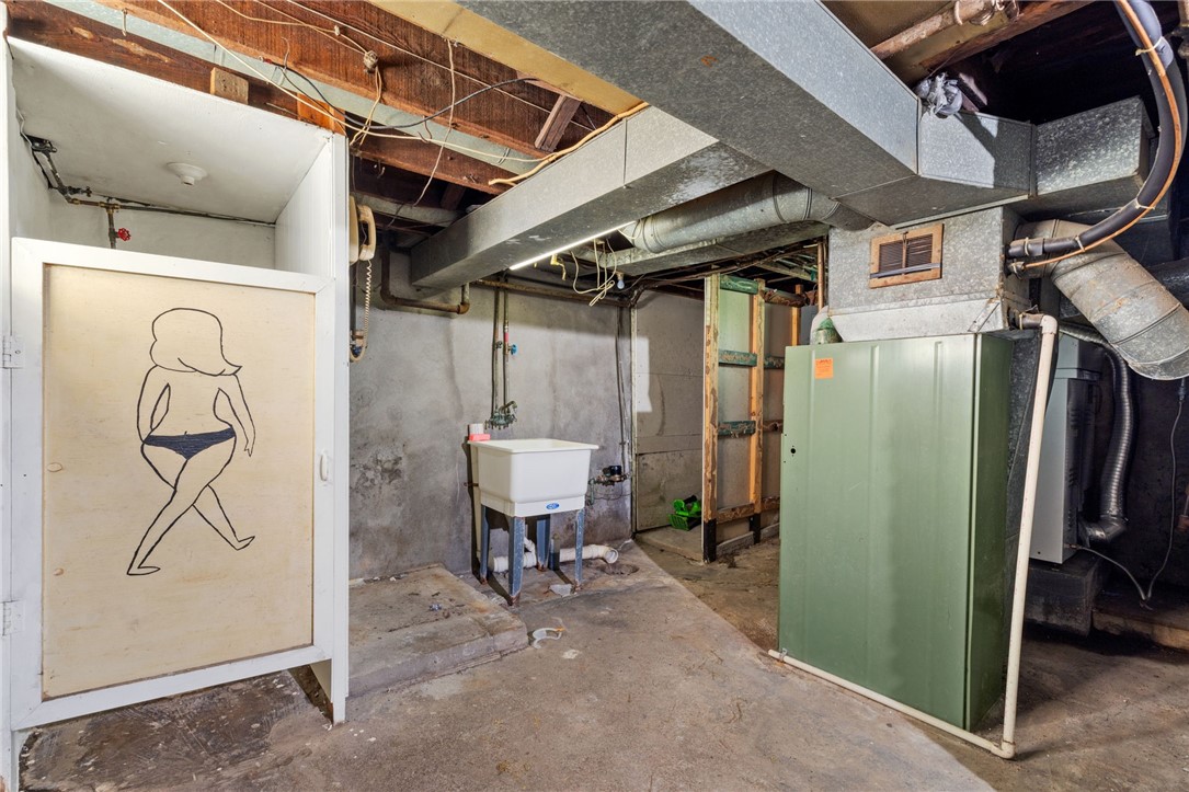 Elliott, Pennsylvania 15220, United States, 3 Bedrooms Bedrooms, ,1 BathroomBathrooms,Residential,Active,182788