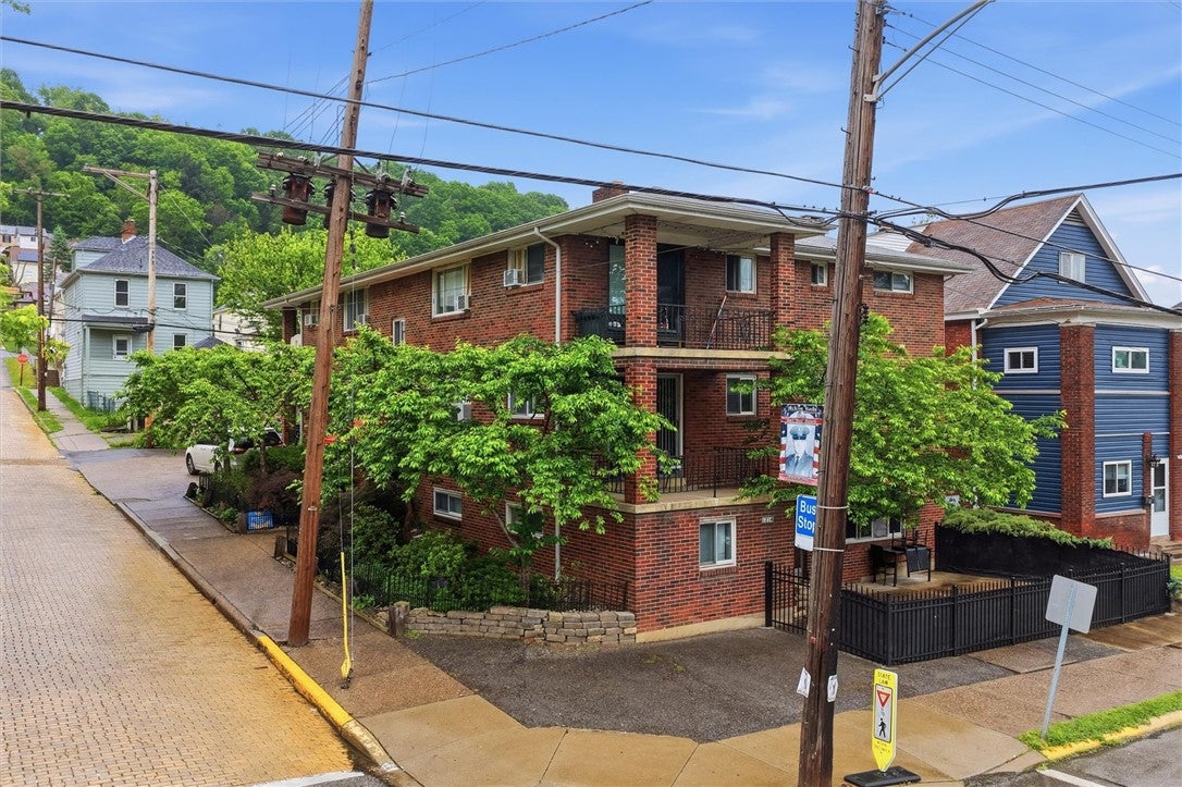 1214 Broadway Ave