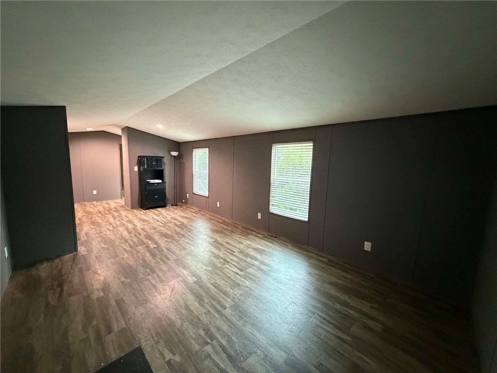 147 Terrace Ln