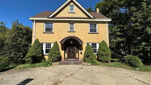 Condo For Sale - 2518 Bethel Church Rd<br/> Bethel Park, PA 15102