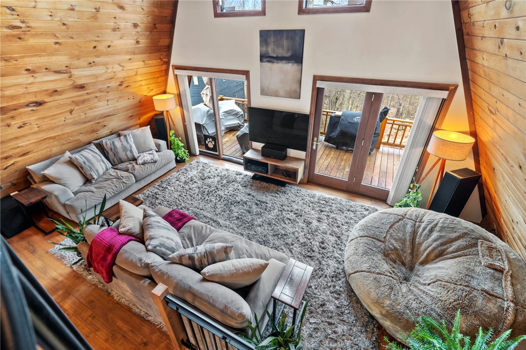 Jenner Twp, Pennsylvania 15531, United States, 3 Bedrooms Bedrooms, ,3 BathroomsBathrooms,Residential,Pending,102450