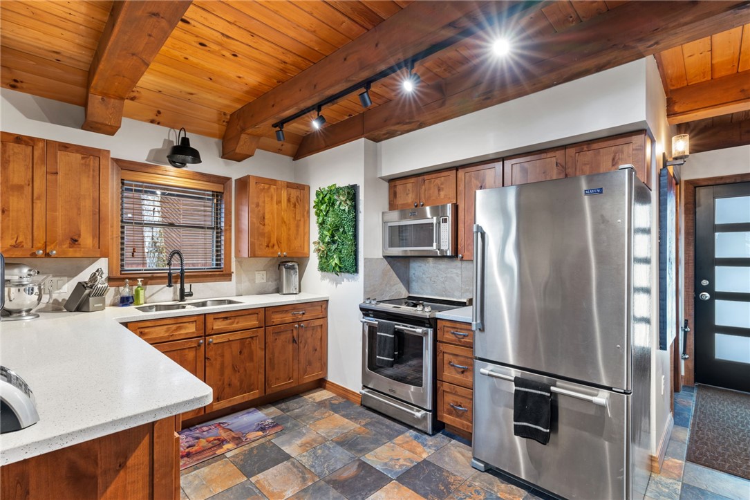 Jenner Twp, Pennsylvania 15531, United States, 3 Bedrooms Bedrooms, ,3 BathroomsBathrooms,Residential,Pending,102450