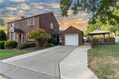Photo for 871 Country Club Dr