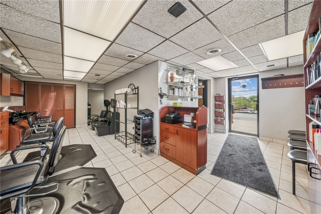 601 Lincoln Highway