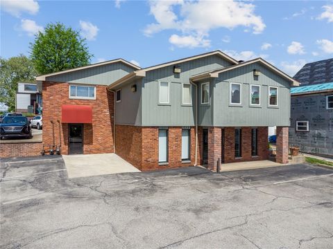 Photo of 601 Lincoln Hwy, East Mc Keesport, PA 15035 (MLS # 1751896)