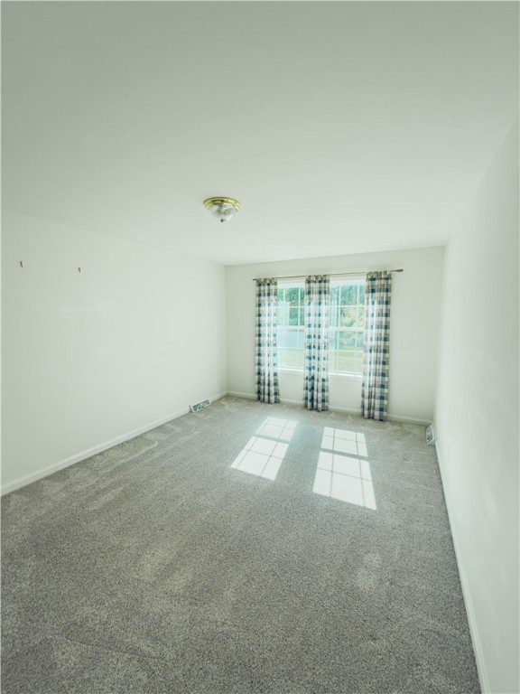 South Strabane, Pennsylvania 15301, United States, 2 Bedrooms Bedrooms, ,2 BathroomsBathrooms,Residential,Pending,210240