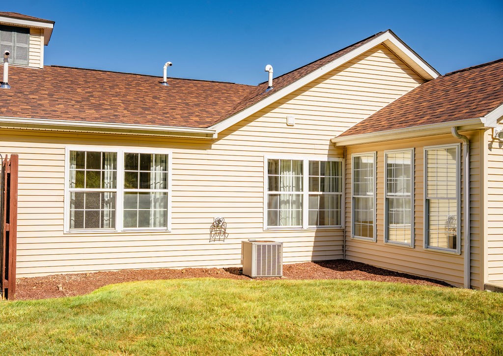 South Strabane, Pennsylvania 15301, United States, 2 Bedrooms Bedrooms, ,2 BathroomsBathrooms,Residential,Pending,210240