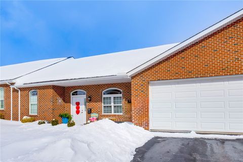 Photo of 903 Valentina, New Kensington, PA 15068 (MLS # 1739481)