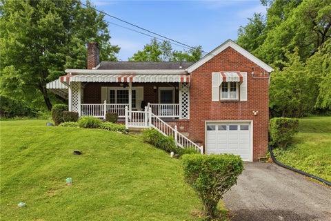 Homes For Sale - 402 Park Rd Rd<br/> Midway, PA 15060