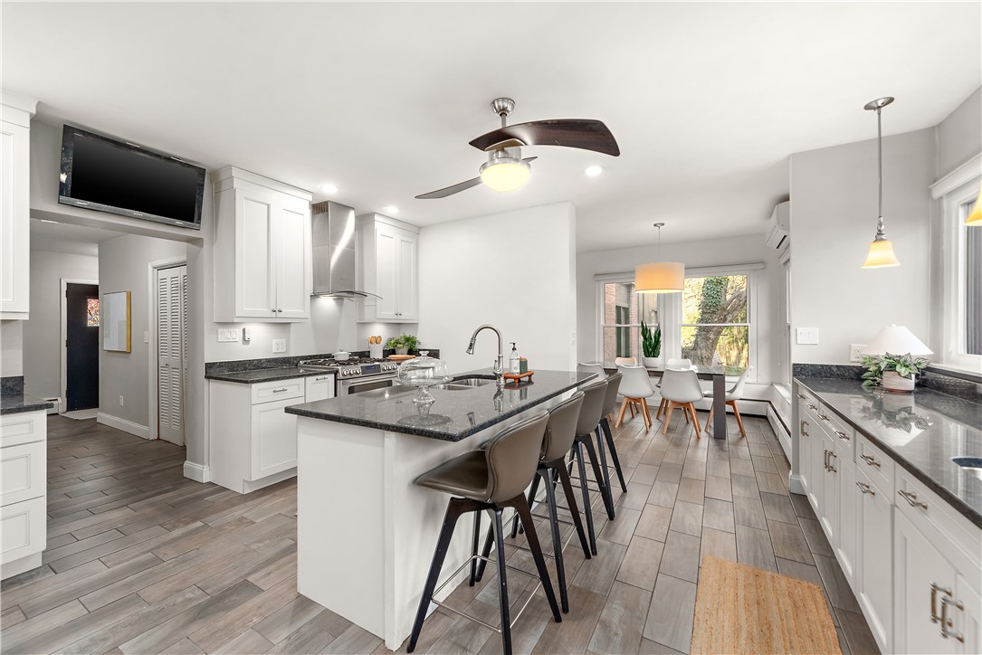 McCandless, Pennsylvania 15101, United States, 5 Bedrooms Bedrooms, ,4 BathroomsBathrooms,Residential,Contingent,246161