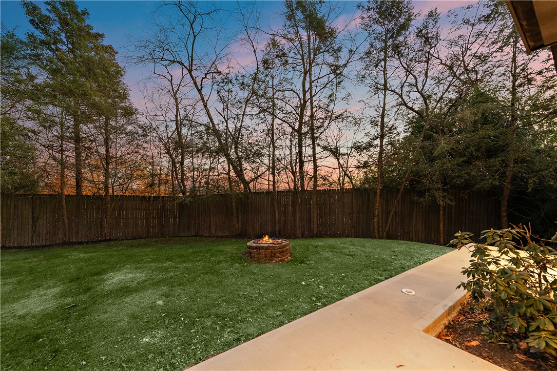 McCandless, Pennsylvania 15101, United States, 5 Bedrooms Bedrooms, ,4 BathroomsBathrooms,Residential,Contingent,246161