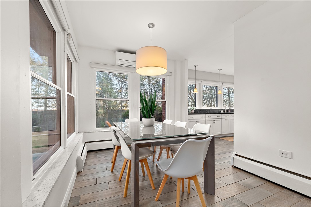 McCandless, Pennsylvania 15101, United States, 5 Bedrooms Bedrooms, ,4 BathroomsBathrooms,Residential,Contingent,246161