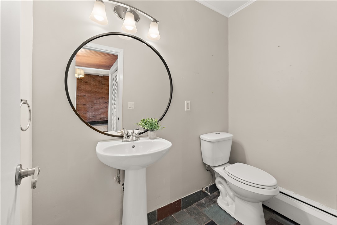 McCandless, Pennsylvania 15101, United States, 5 Bedrooms Bedrooms, ,4 BathroomsBathrooms,Residential,Contingent,246161