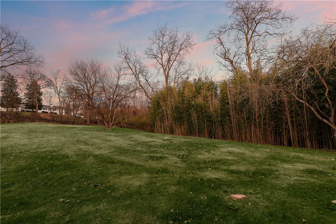 McCandless, Pennsylvania 15101, United States, 5 Bedrooms Bedrooms, ,4 BathroomsBathrooms,Residential,Contingent,246161