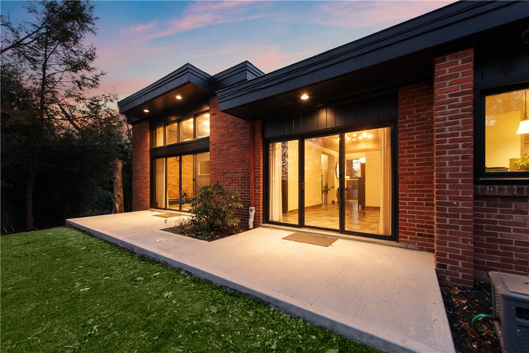 McCandless, Pennsylvania 15101, United States, 5 Bedrooms Bedrooms, ,4 BathroomsBathrooms,Residential,Contingent,246161