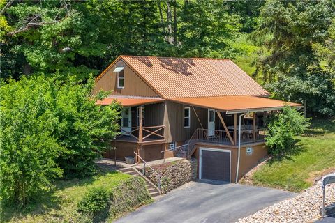 Homes For Sale - 955 Boyce Rd<br/> Bridgeville, PA 15017
