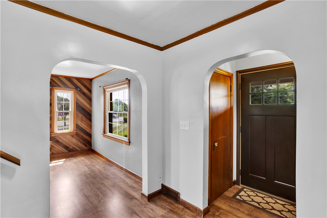 1405 Perry Hwy