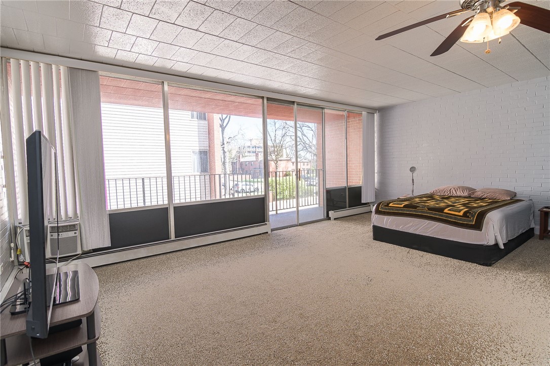 446 Hoodridge Dr 201