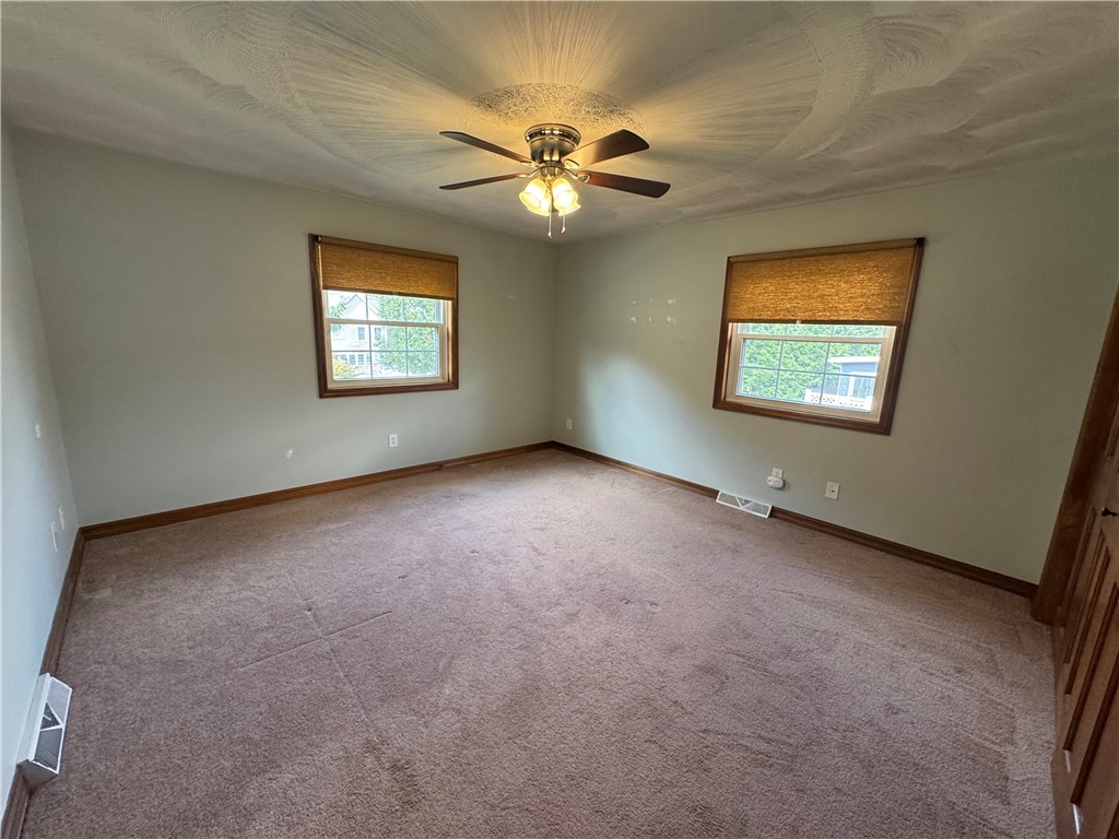 White Twp, Pennsylvania 15701, United States, 3 Bedrooms Bedrooms, ,3 BathroomsBathrooms,Residential,Contingent,184308