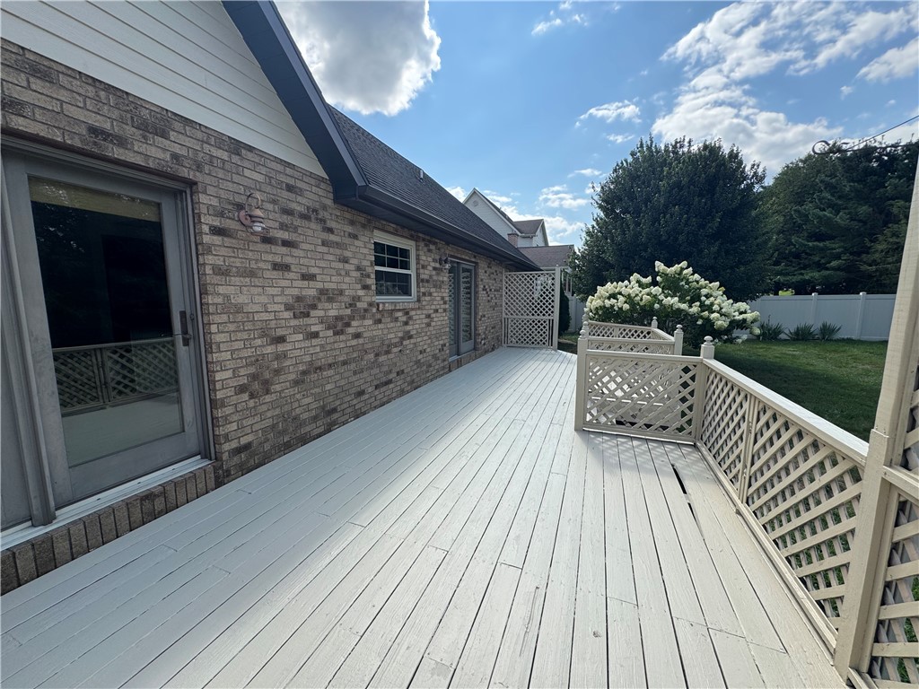 White Twp, Pennsylvania 15701, United States, 3 Bedrooms Bedrooms, ,3 BathroomsBathrooms,Residential,Contingent,184308