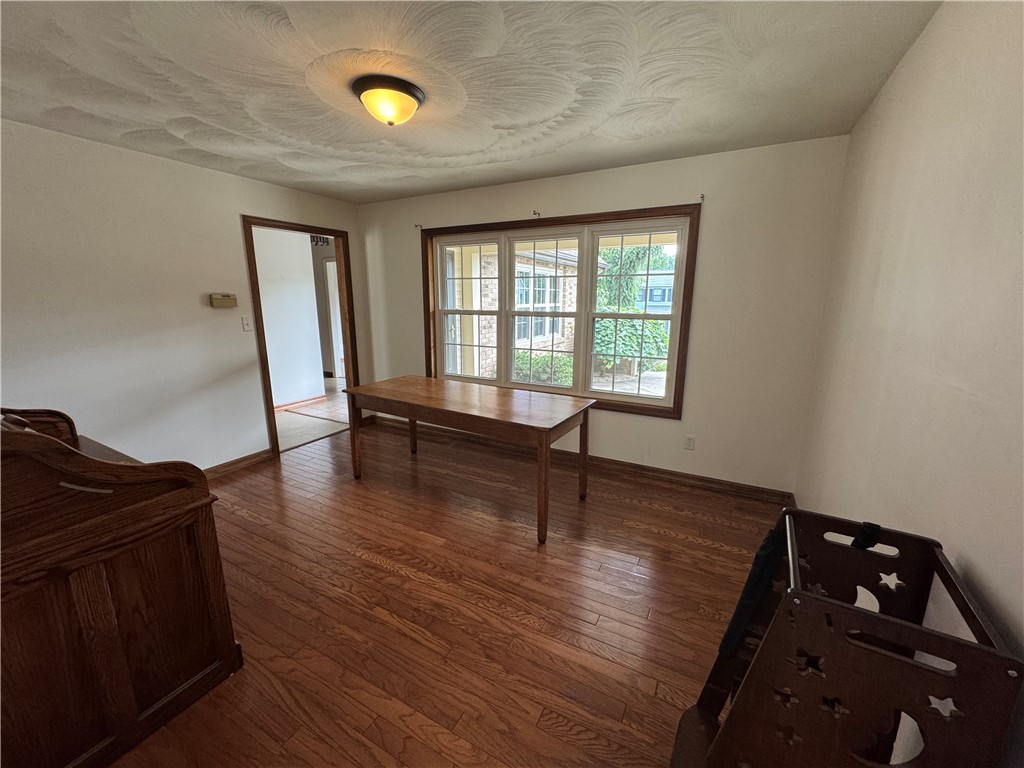 White Twp, Pennsylvania 15701, United States, 3 Bedrooms Bedrooms, ,3 BathroomsBathrooms,Residential,Contingent,184308