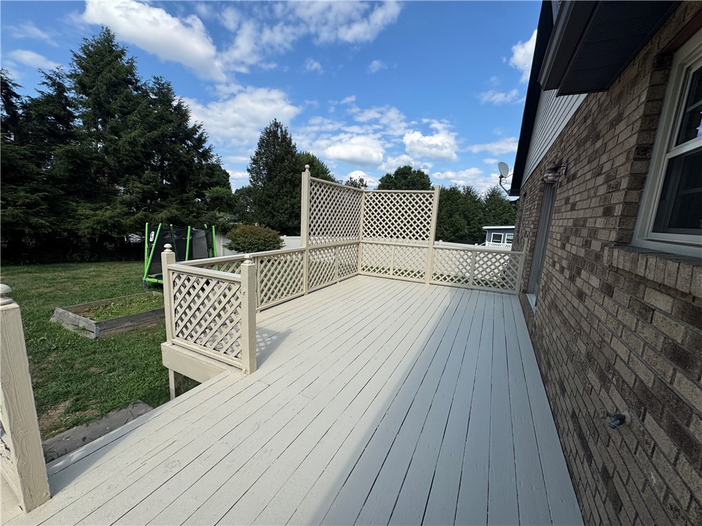 White Twp, Pennsylvania 15701, United States, 3 Bedrooms Bedrooms, ,3 BathroomsBathrooms,Residential,Contingent,184308