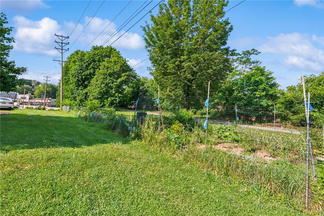 City Of Greensburg, Pennsylvania 15601, United States, 3 Bedrooms Bedrooms, ,2 BathroomsBathrooms,Residential,Contingent,164961