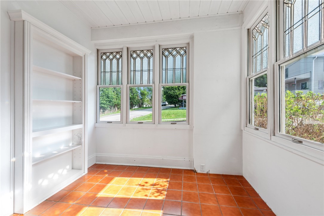 City Of Greensburg, Pennsylvania 15601, United States, 3 Bedrooms Bedrooms, ,2 BathroomsBathrooms,Residential,Contingent,164961