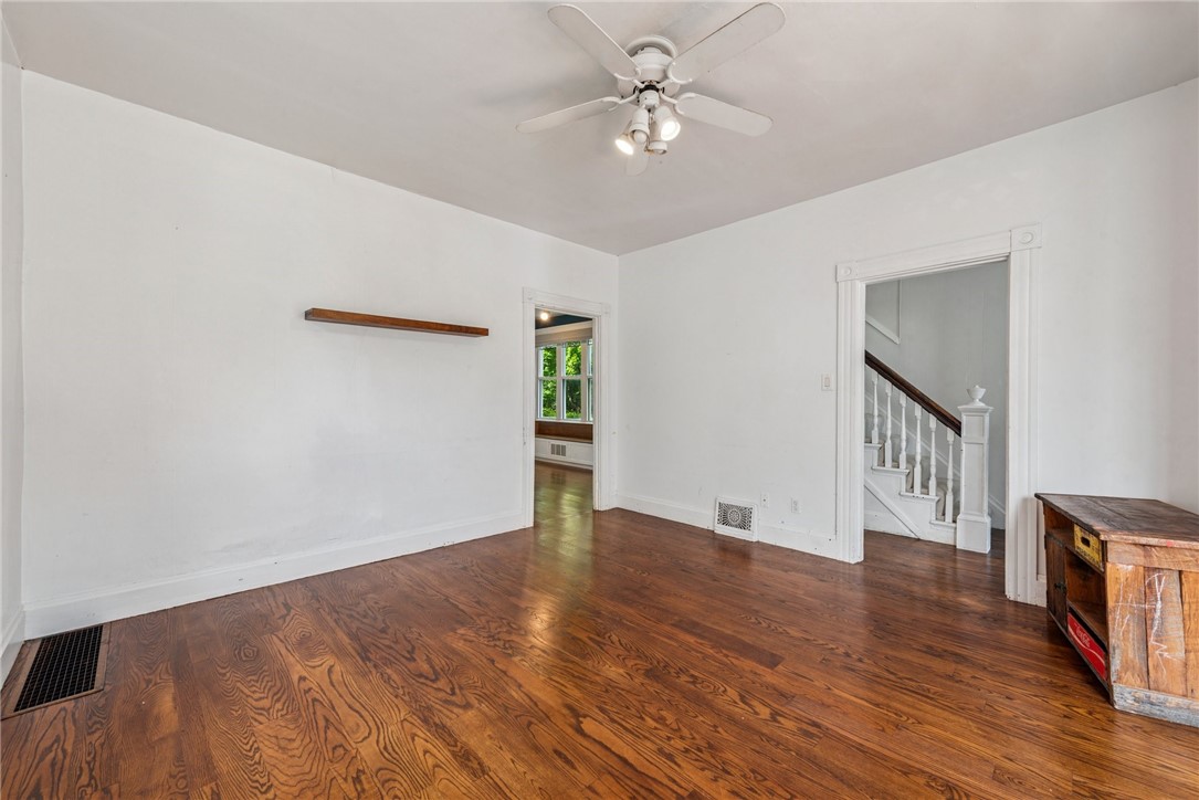 City Of Greensburg, Pennsylvania 15601, United States, 3 Bedrooms Bedrooms, ,2 BathroomsBathrooms,Residential,Contingent,164961