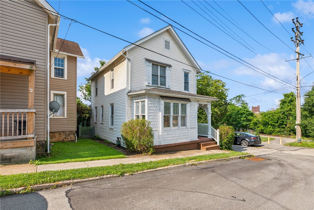 City Of Greensburg, Pennsylvania 15601, United States, 3 Bedrooms Bedrooms, ,2 BathroomsBathrooms,Residential,Contingent,164961