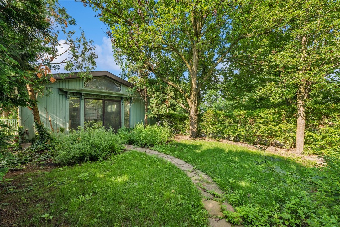 City Of Greensburg, Pennsylvania 15601, United States, 3 Bedrooms Bedrooms, ,2 BathroomsBathrooms,Residential,Contingent,164961