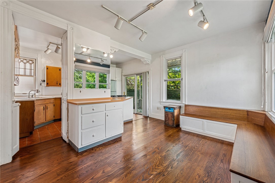 City Of Greensburg, Pennsylvania 15601, United States, 3 Bedrooms Bedrooms, ,2 BathroomsBathrooms,Residential,Contingent,164961