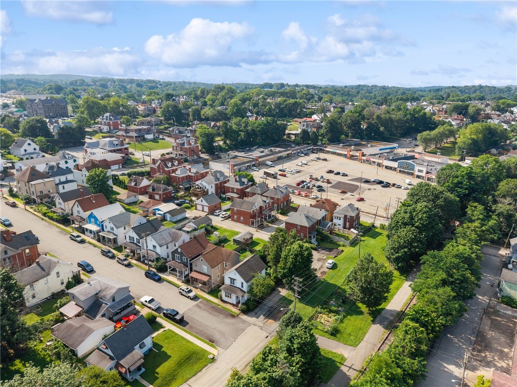 City Of Greensburg, Pennsylvania 15601, United States, 3 Bedrooms Bedrooms, ,2 BathroomsBathrooms,Residential,Contingent,164961
