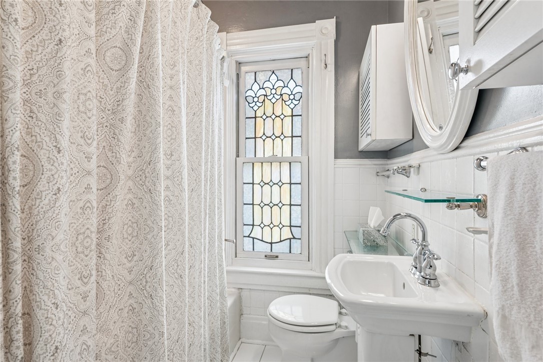 City Of Greensburg, Pennsylvania 15601, United States, 3 Bedrooms Bedrooms, ,2 BathroomsBathrooms,Residential,Contingent,164961