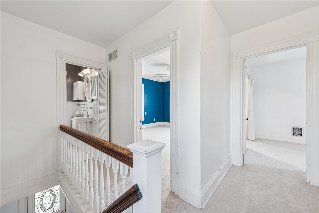 City Of Greensburg, Pennsylvania 15601, United States, 3 Bedrooms Bedrooms, ,2 BathroomsBathrooms,Residential,Contingent,164961