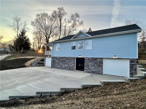 Photo for 800 Old Thorn Run Road
