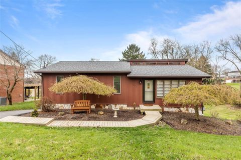 1671 Charlton Heights Rd Moon/Crescent Twp PA 15108