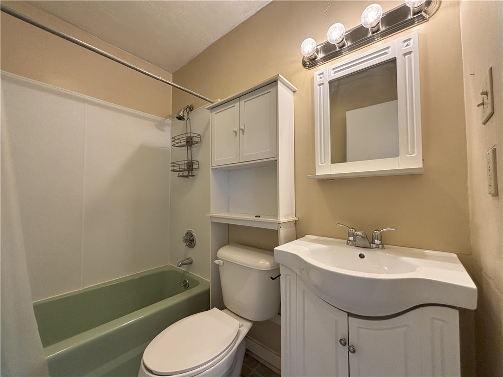Ligonier Boro, Pennsylvania 15658, United States, 2 Bedrooms Bedrooms, ,1 BathroomBathrooms,Residential,Active,96166