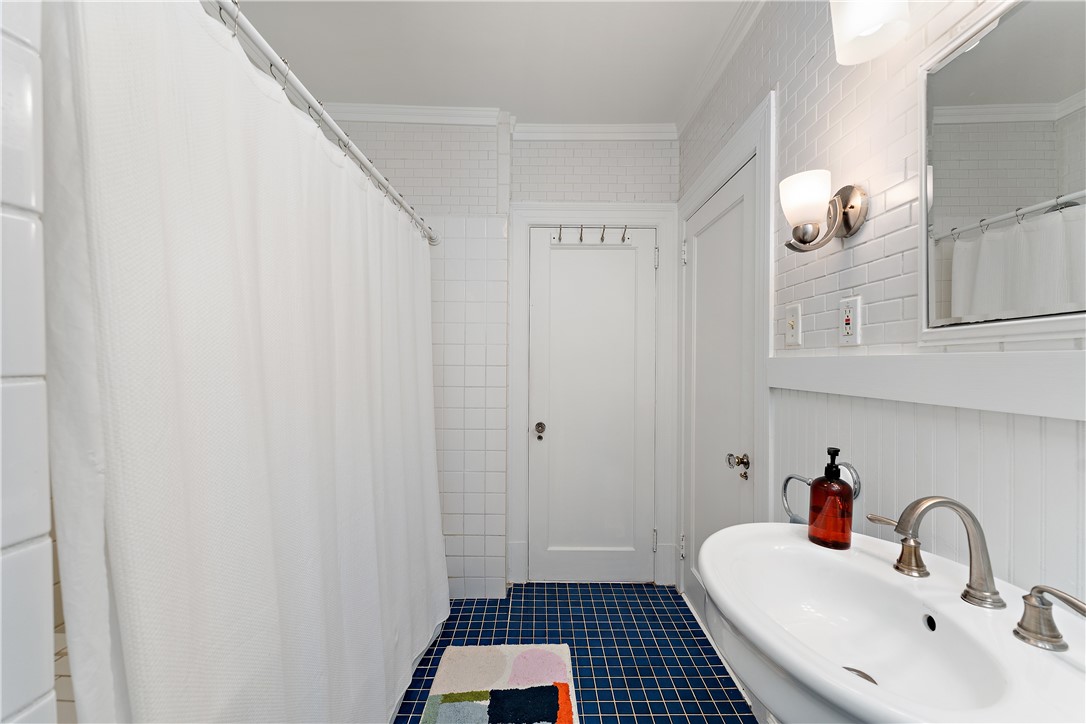 Sewickley, Pennsylvania 15143, United States, 4 Bedrooms Bedrooms, ,3 BathroomsBathrooms,Residential,Active,171909