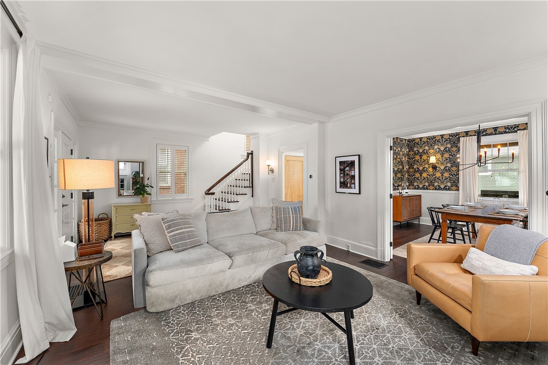 Sewickley, Pennsylvania 15143, United States, 4 Bedrooms Bedrooms, ,3 BathroomsBathrooms,Residential,Active,171909