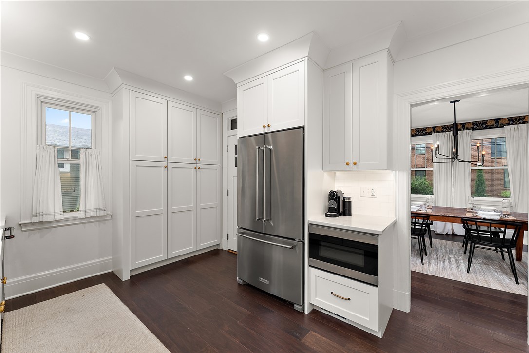 Sewickley, Pennsylvania 15143, United States, 4 Bedrooms Bedrooms, ,3 BathroomsBathrooms,Residential,Active,171909